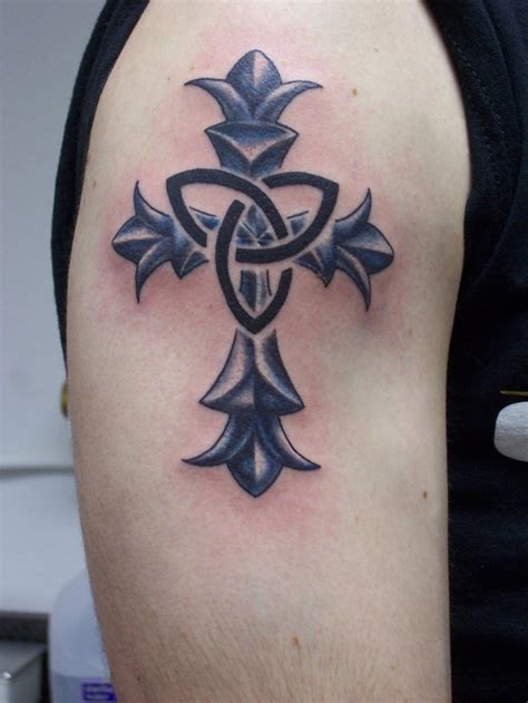 7 Crucifix Tattoo Designs for Men