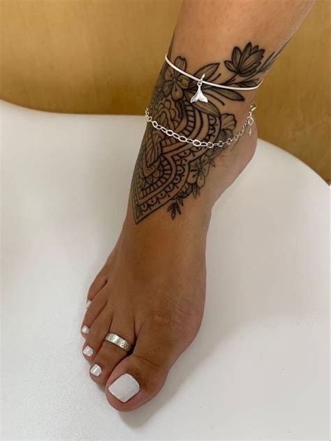 Cute Foot Tattoo Designs for a Timeless Look