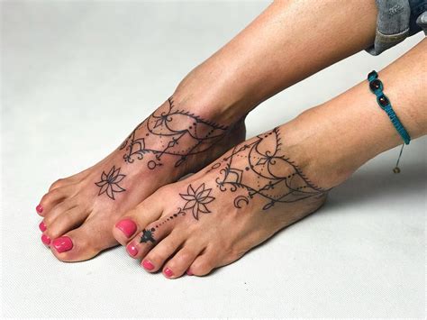 10 Cute Foot Tattoos to Inspire Your Next Ink