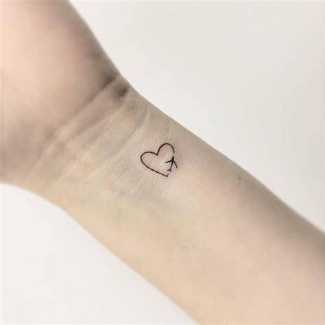 Cute Tattoo Heart Designs to Wear on Your Sleeve