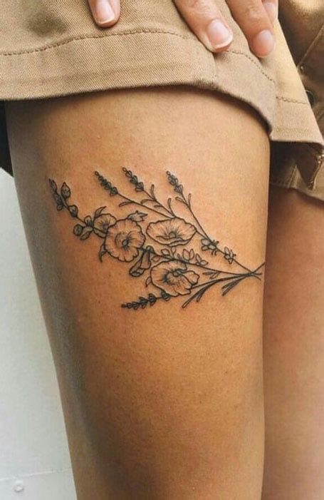 10 Cute Thigh Tattoo Ideas for Women