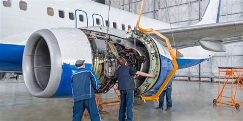 5 Daily Responsibilities of Aerospace Engineers