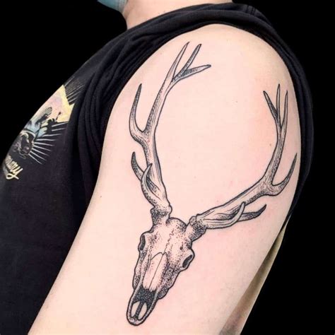 5 Meaningful Deer Skull Tattoo Designs