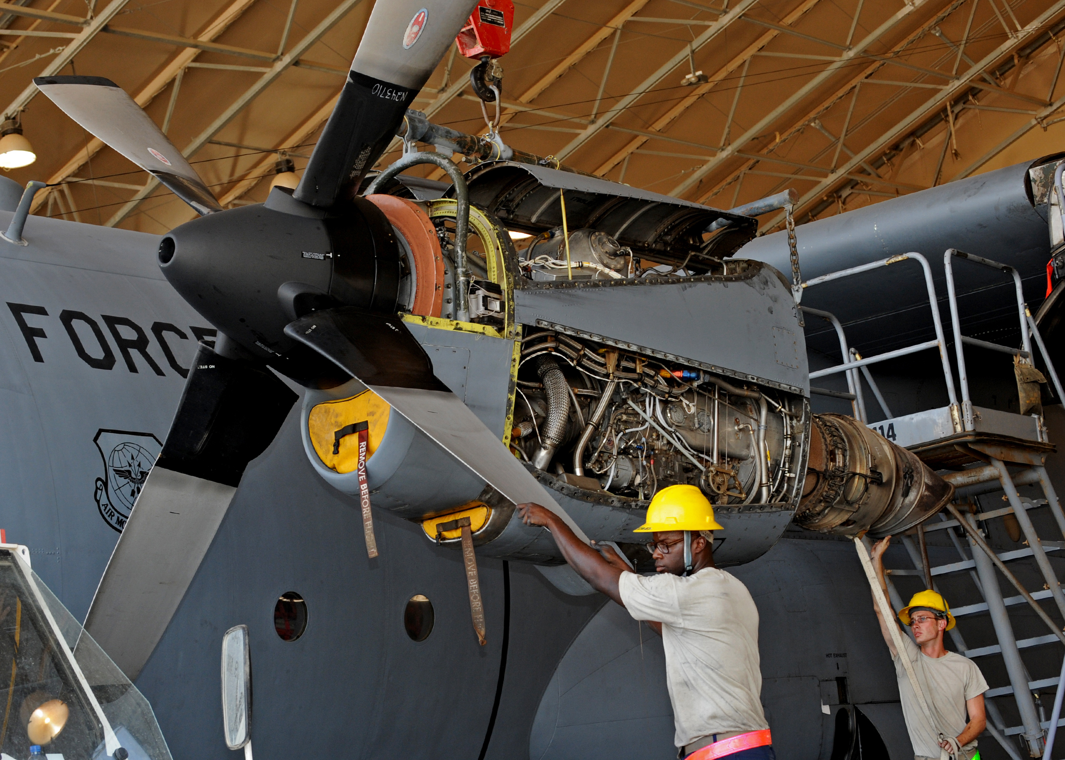 Deployed Maintenance Technician Identifies C 130 Maintenance