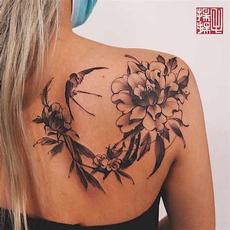 Details 84 Shoulder Blade Tattoos Female In Coedo Com Vn