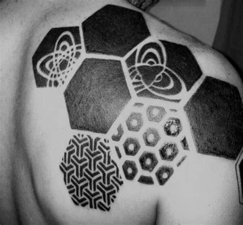 Die Besten 25 Tattoo Hexagon Ideen Auf Pinterest Geometrische