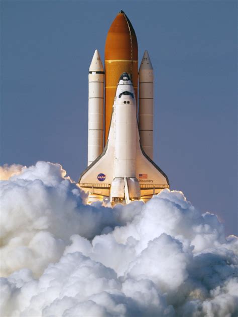 Exploring the Wonders of the Discovery Space Shuttle