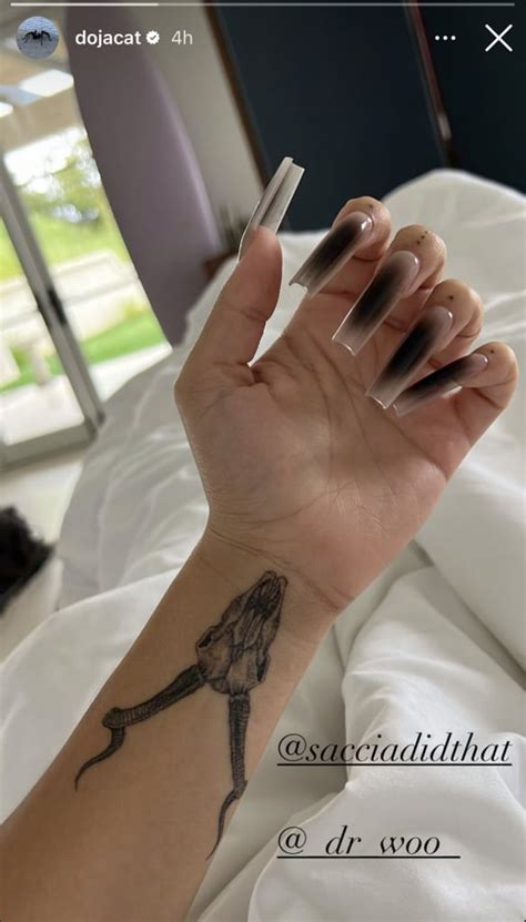 8 Stunning Doja Cat Tattoos You Need to See