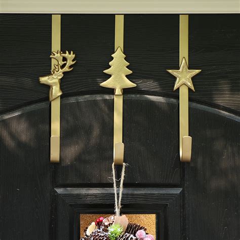 Easy Door Wreath Hangers for Instant Curb Appeal