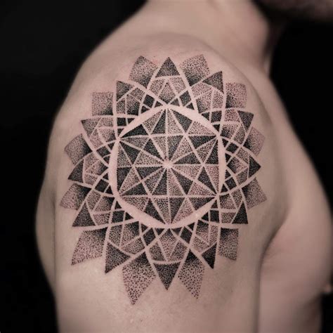 7 Tips for a Stunning Dotwork Tattoo Design