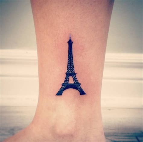 7 Unique Eiffel Tower Tattoo Design Ideas