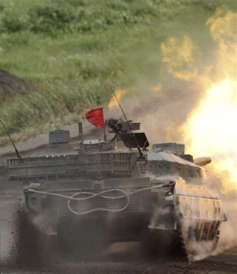 Epic Shots Of Army Tanks In Action 42 Pics