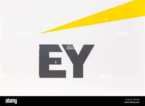 Ernst And Young Logo Hi Res Stock Photography And Images Alamy