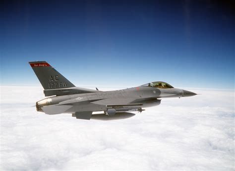 5 Facts About F-16 Fighting Falcon Speed