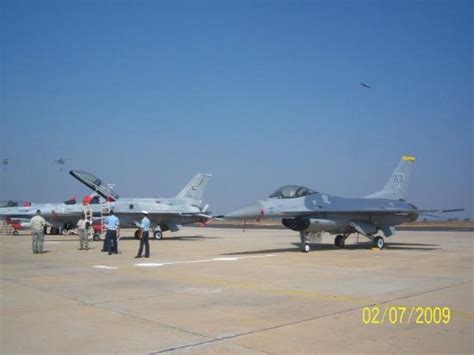 F-16 Viper vs F-15 Falcon: Air Superiority Showdown