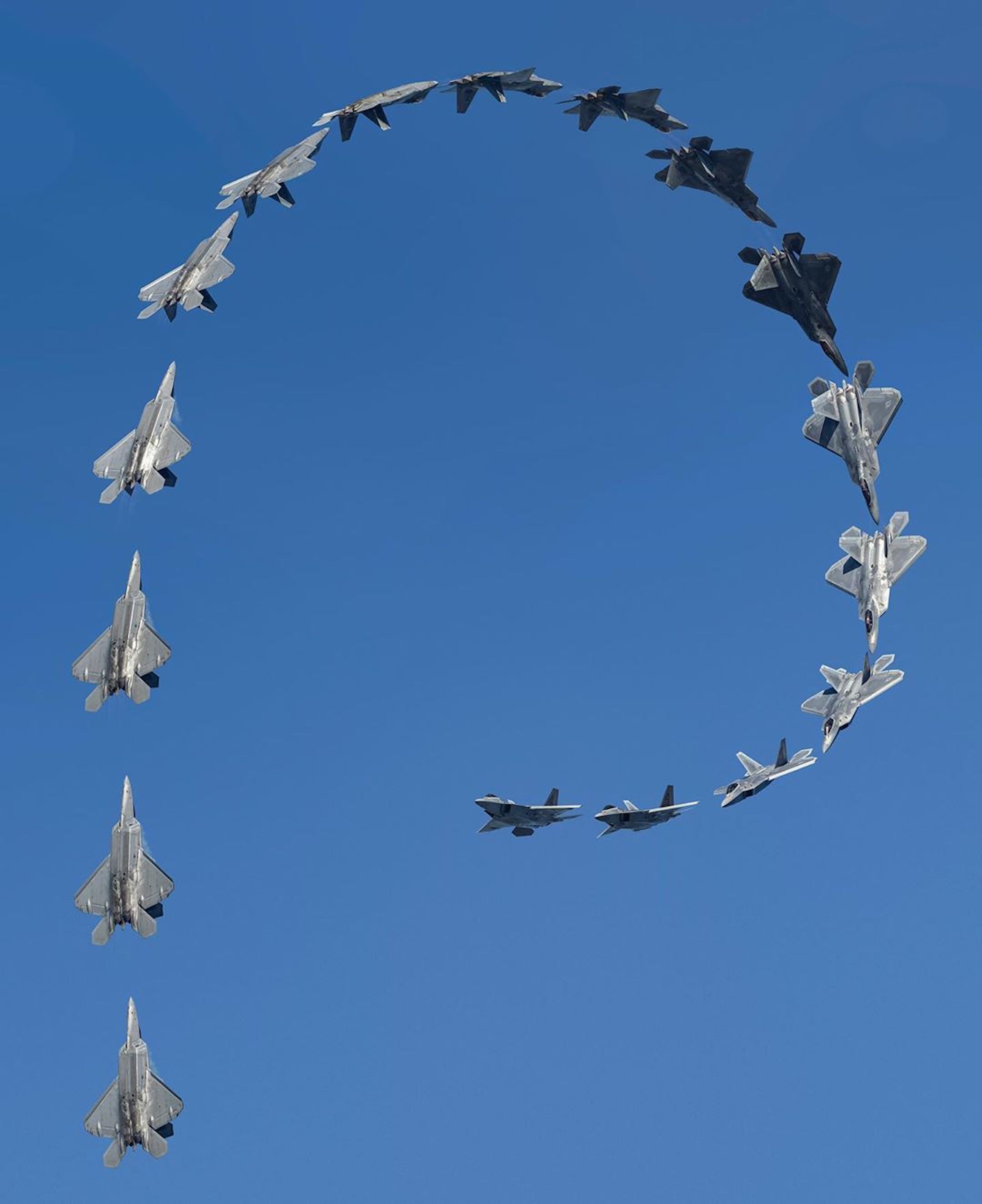 F-22 Raptor Demo Team Thrills