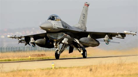 5 Ways the F16 General Dynamics Changed Air Power