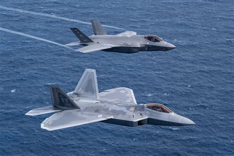 F35 vs F22 Raptor: Which Jet Reigns Supreme