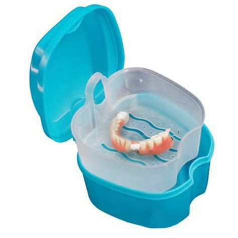 5 Tips for Storing Your False Teeth Box