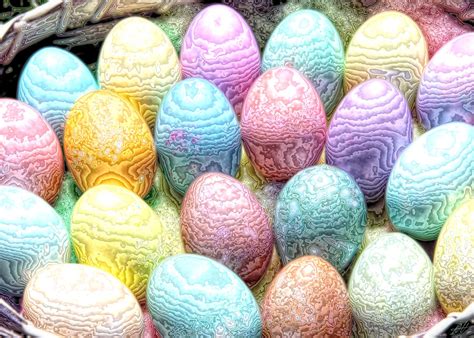 Fancy Easter Eggs Decorating Ideas to Try This Season