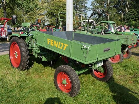 Fendt 225 GT Tractor: Power and Efficiency Combined