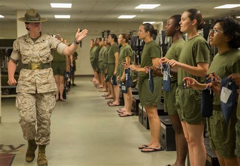 First Female Infantry Contract Marines Set To Graduate From Boot Camp Usmc Life