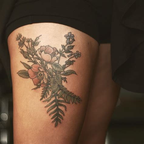 Flower Tattoos for Thigh: Beautiful Designs for Women