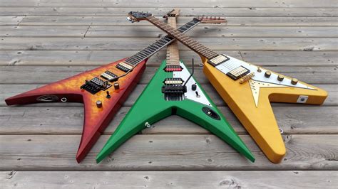 5 Ways to Play the Flying V Guitar