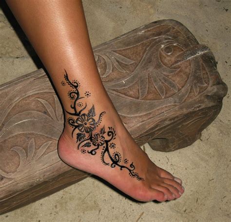 7 Amazing Foot Ankle Tattoo Designs