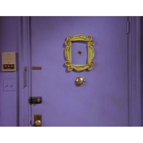 5 Ideas for a Frame from Friends Door