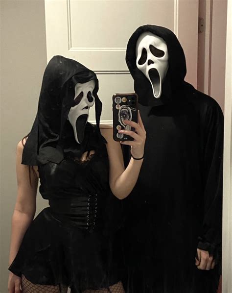 Ghost Face Couple Couples Halloween Outfits Cute Couples Costumes