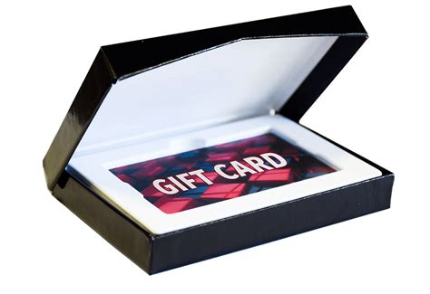 5 Creative Ways to Give a Gift Card