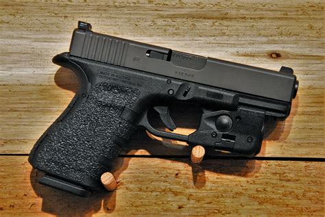 Glock 19 4th Gen Review and Buying Guide