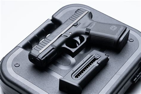 Glock The Ultimate In Combat Handguns The Shooter S Log