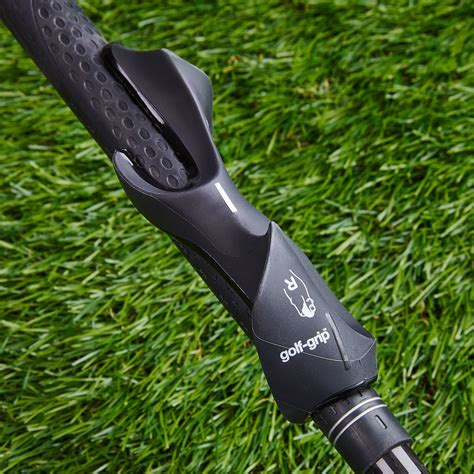 5 Ways to Perfect Your Golf Grip with Training Aids