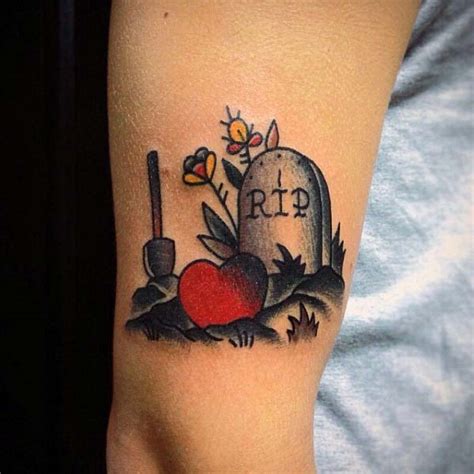 10 Gravestone Tattoo Designs to Honor Loved Ones