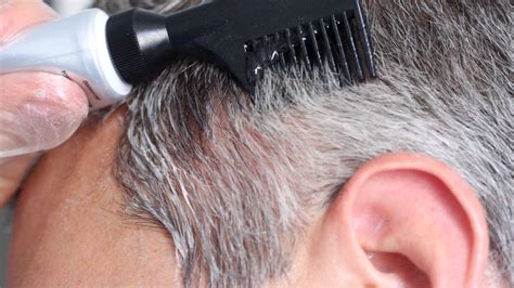 Gray Hair Solutions: Tips for Embracing the Graying Process