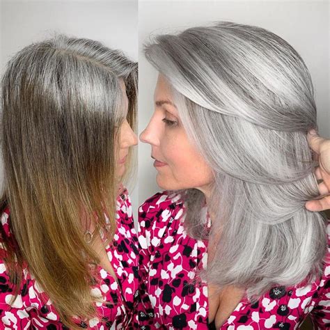 Hairdresser Urges Clients To Embrace Their Gray Hair Her Beauty