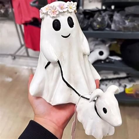 Halloween Toy For Girls Ghost Figurine Ghost Walking Dog Statue Decorations Outside Ghost