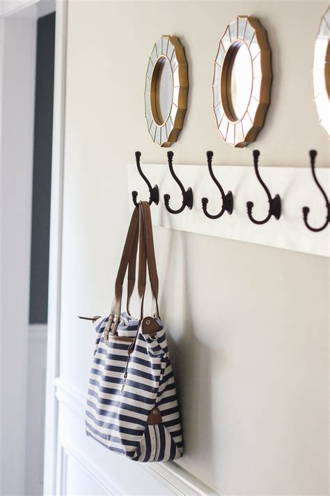 Hanging Wall Coat Rack Ideas for Entryways