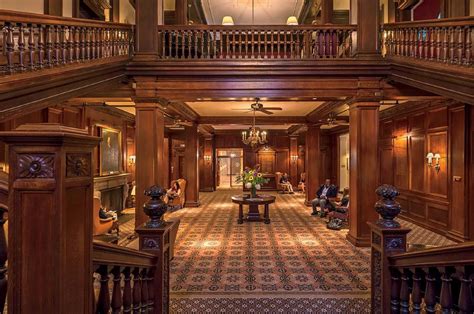 5 Ways to Experience Harvard Club Boston