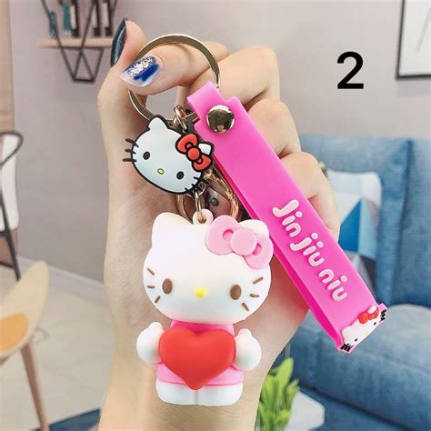 Hello Kitty Keychain: Cute Collectible Accessory