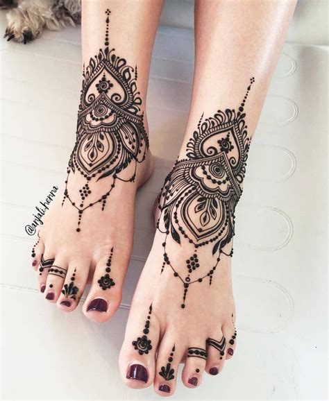 Henna Foot Tattoo Designs You'll Love