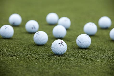 How To Choose The Right Golf Balls