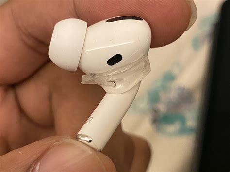 How To Keep Airpods And Airpods Pro From Falling Out Of Your Ears Cnet