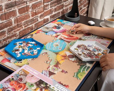 How To Solve A Jigsaw Puzzle Quickly Tips Tricks And Strategies