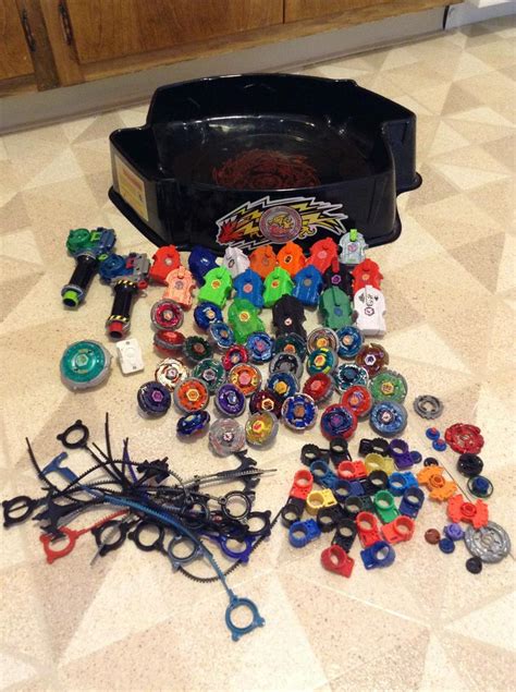 Huge Beyblade Lot Launchers Rip Cords Metal Fusion Arena Beyblade Cord Arena Fusion