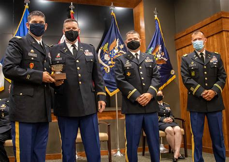 Illinois Army National Guard Welcomes New Commissioned Officers