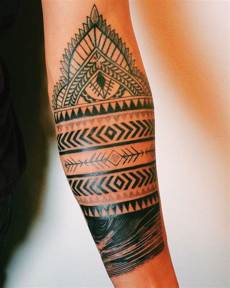 10 Tribal Tattoo Designs