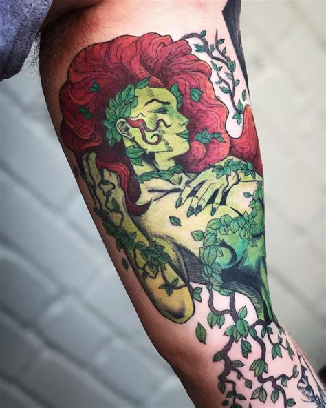 10 Timeless Ivy Tattoo Designs to Inspire You